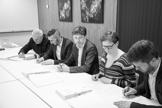 Tf Talgildi Samleikin Undirskrivadur